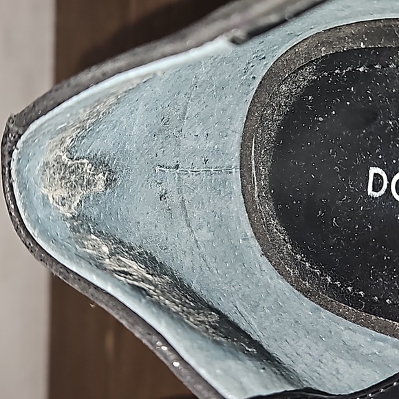 Donald Pliner Pointed Black Metallic Low Kitten Heels - Size 9 1/2 - Picture 12 of 12